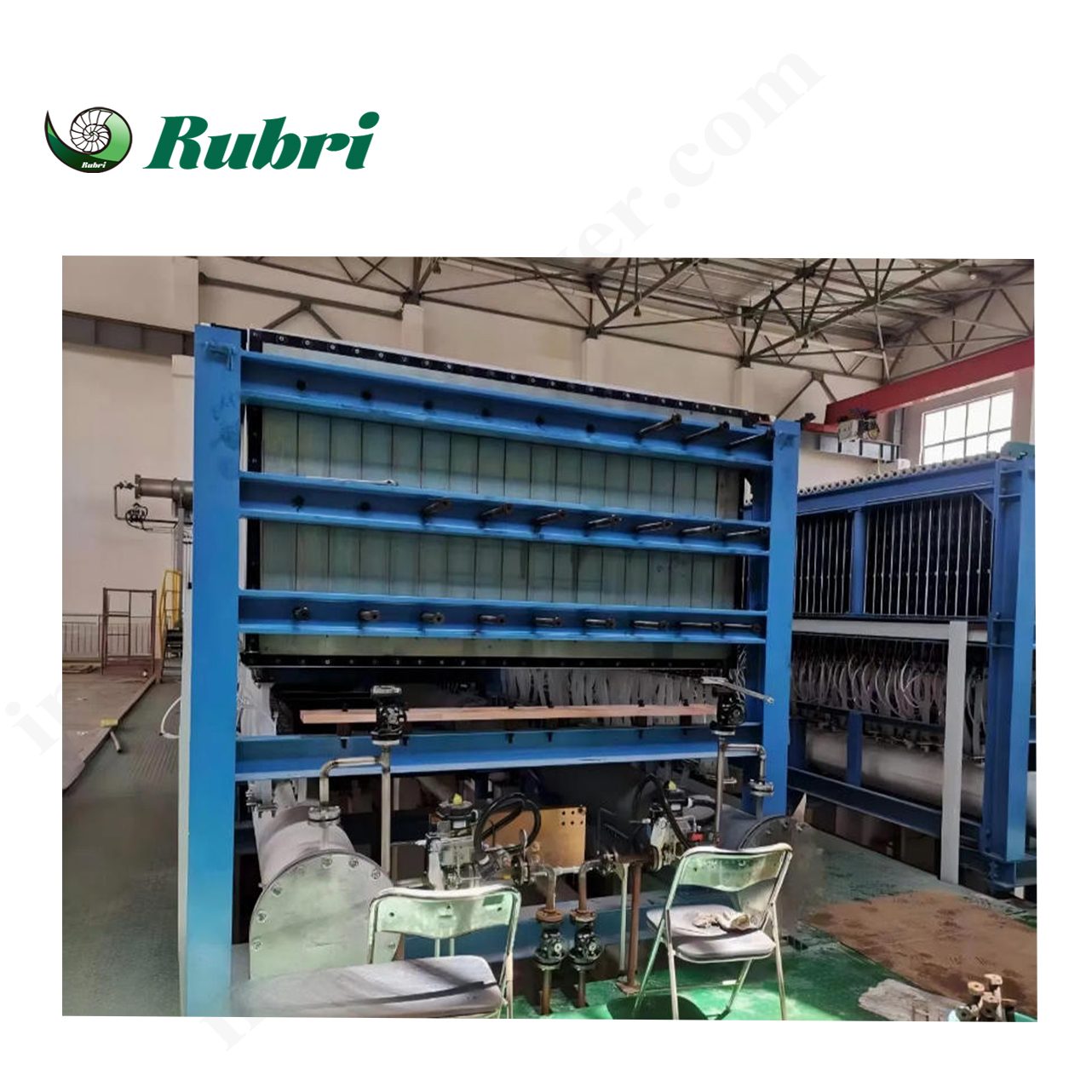 Cum funcționează procesul de electroliză cu membrană schimbătoare de ioni în industria clor-alcalină?